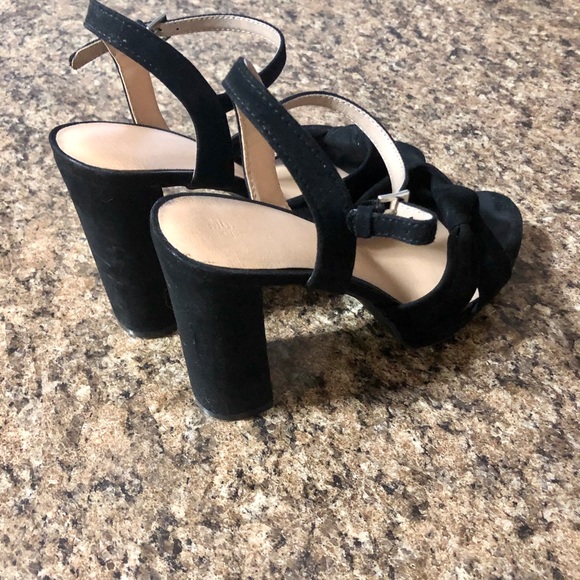 Mossimo  Heels - Picture 2 of 3